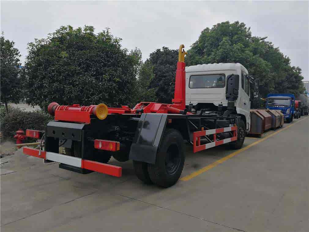 東風(fēng)天錦12方車廂可卸式垃圾車